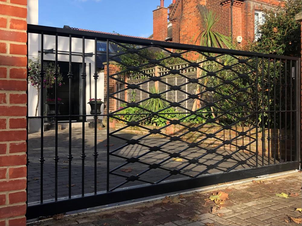 Bespoke metal gate